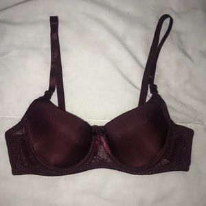 nwot burgundy bra